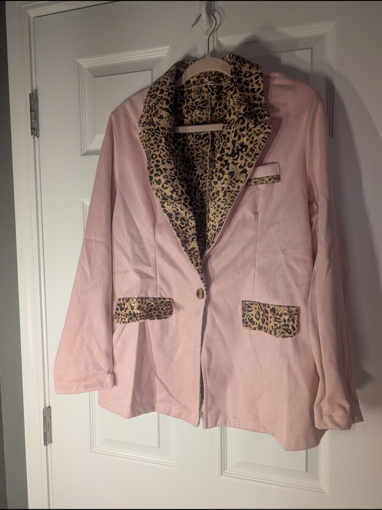 Jackets & Blazers - Pink Leopard-Trim Women's Blazer Jacket